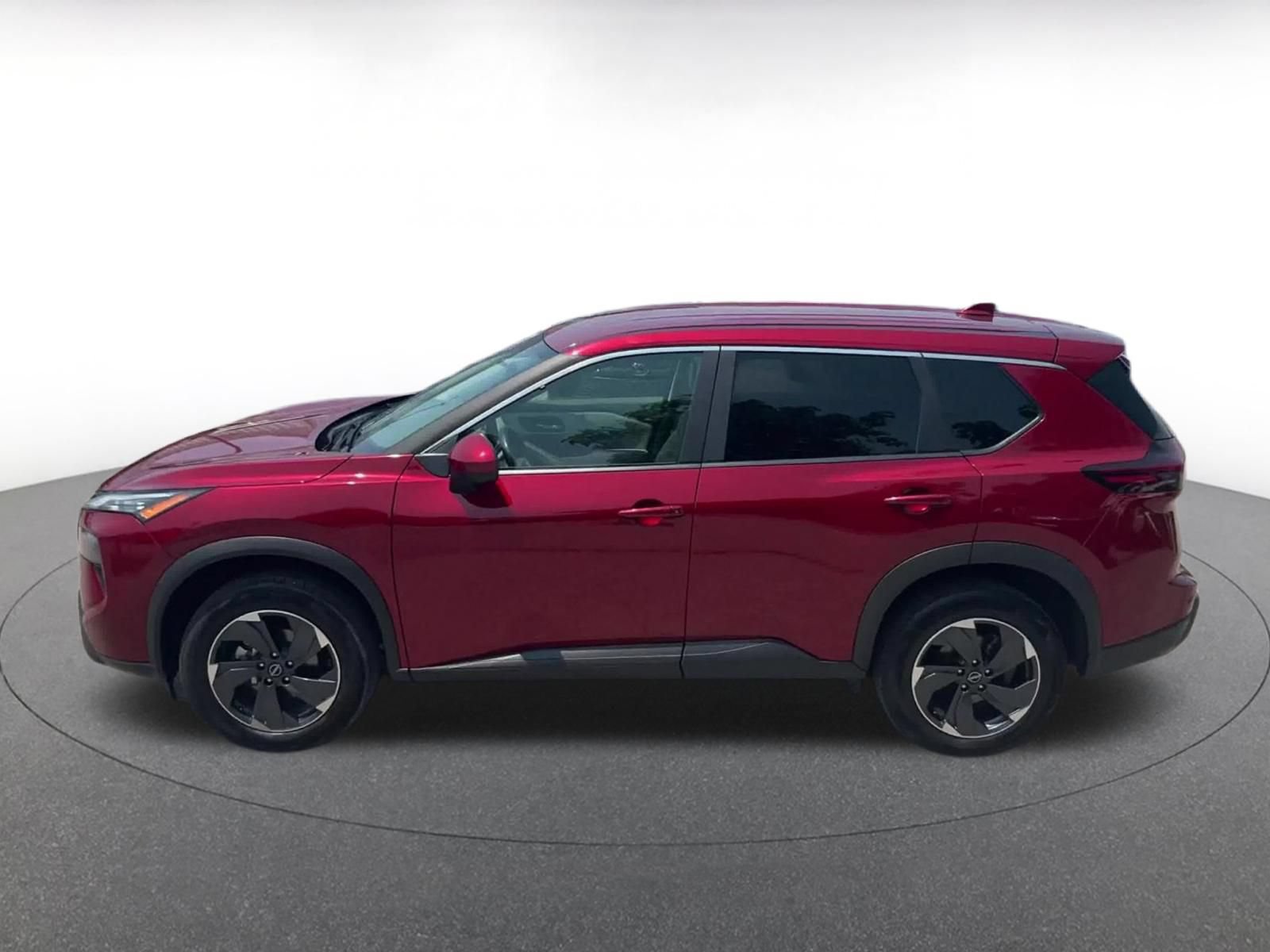 Used 2025 Nissan Rogue SV AWD/4WD image 7