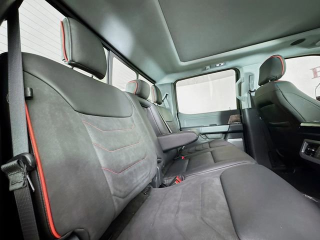 New 2026 Ford F250 Lariat w/ Black Appearance Package image 27