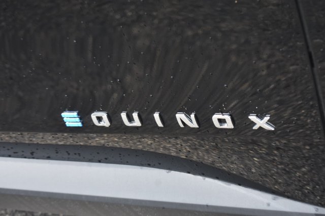 New 2026 Chevrolet Equinox EV LT AWD/4WD image 13