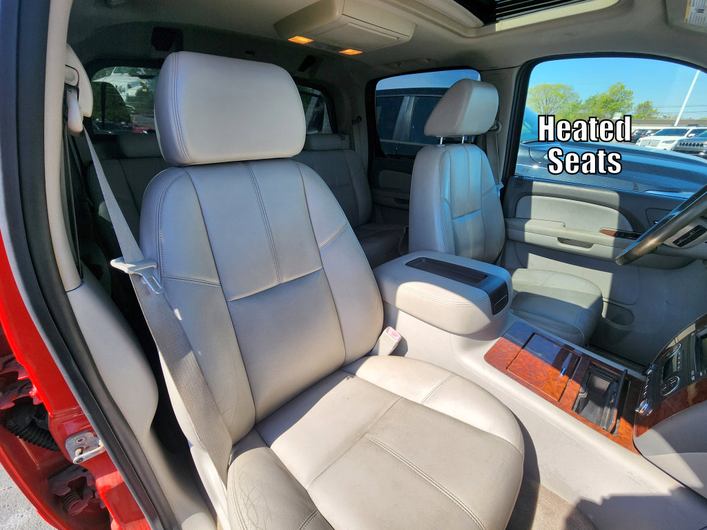 Used 2008 Chevrolet Avalanche LTZ w/ LTZ Preferred Equipment Group AWD/4WD image 28