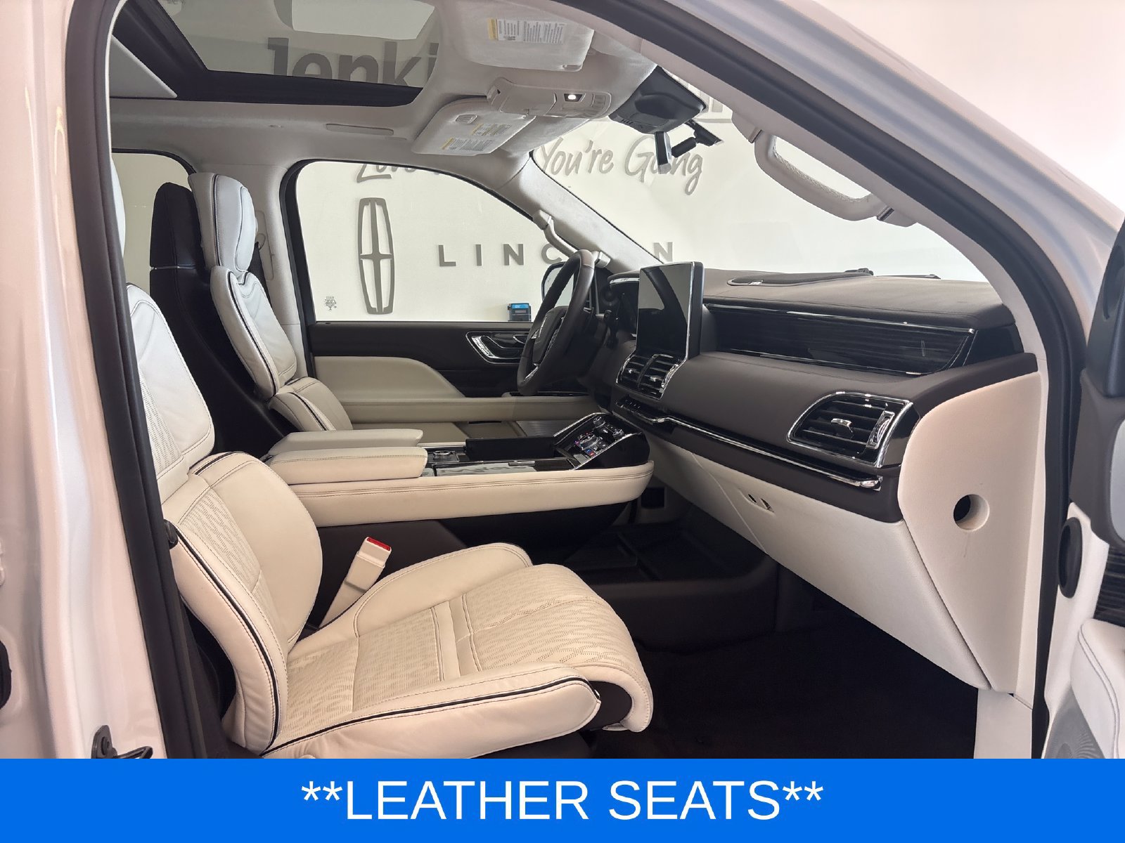 Certified 2024 Lincoln Navigator Black Label AWD/4WD image 9