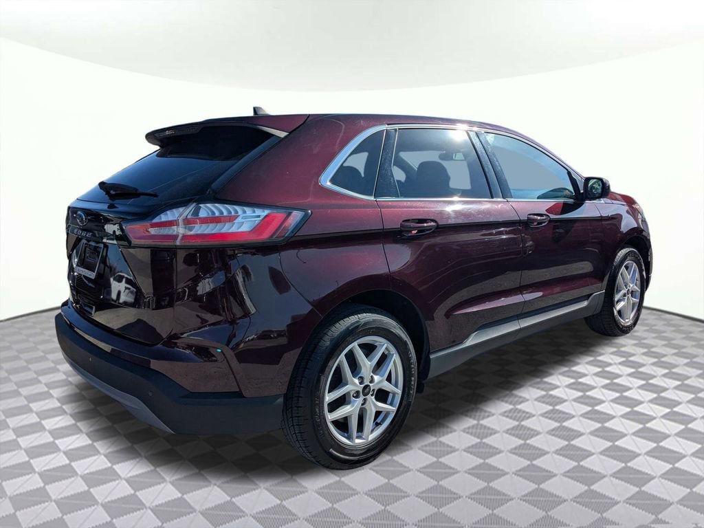 Used 2023 Ford Edge SEL AWD/4WD image 3