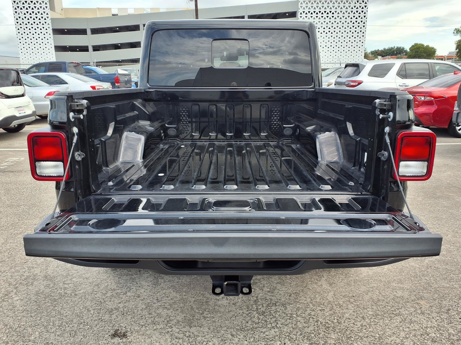Used 2023 Jeep Gladiator Mojave w/ Trailer Tow Package AWD/4WD image 18