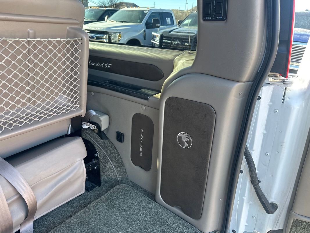 Used 2016 Chevrolet Express 2500 image 26