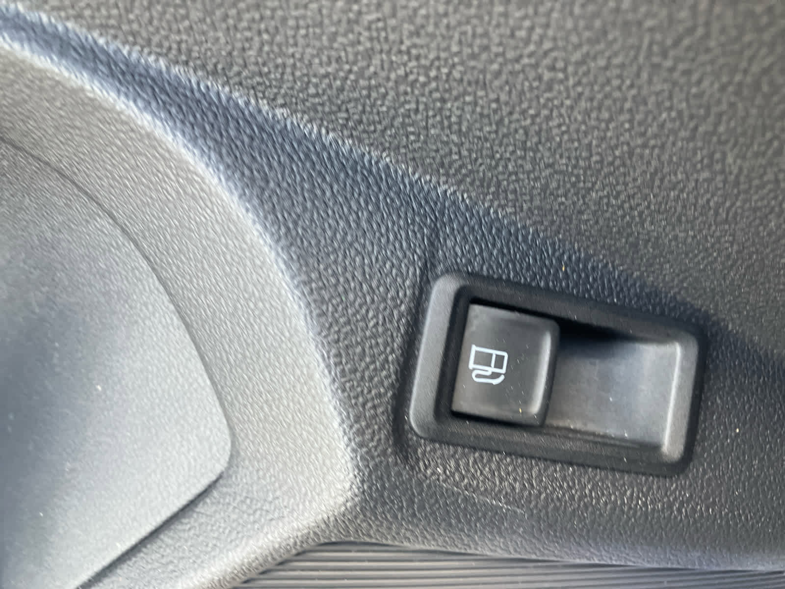 Used 2022 Volkswagen Taos S image 14