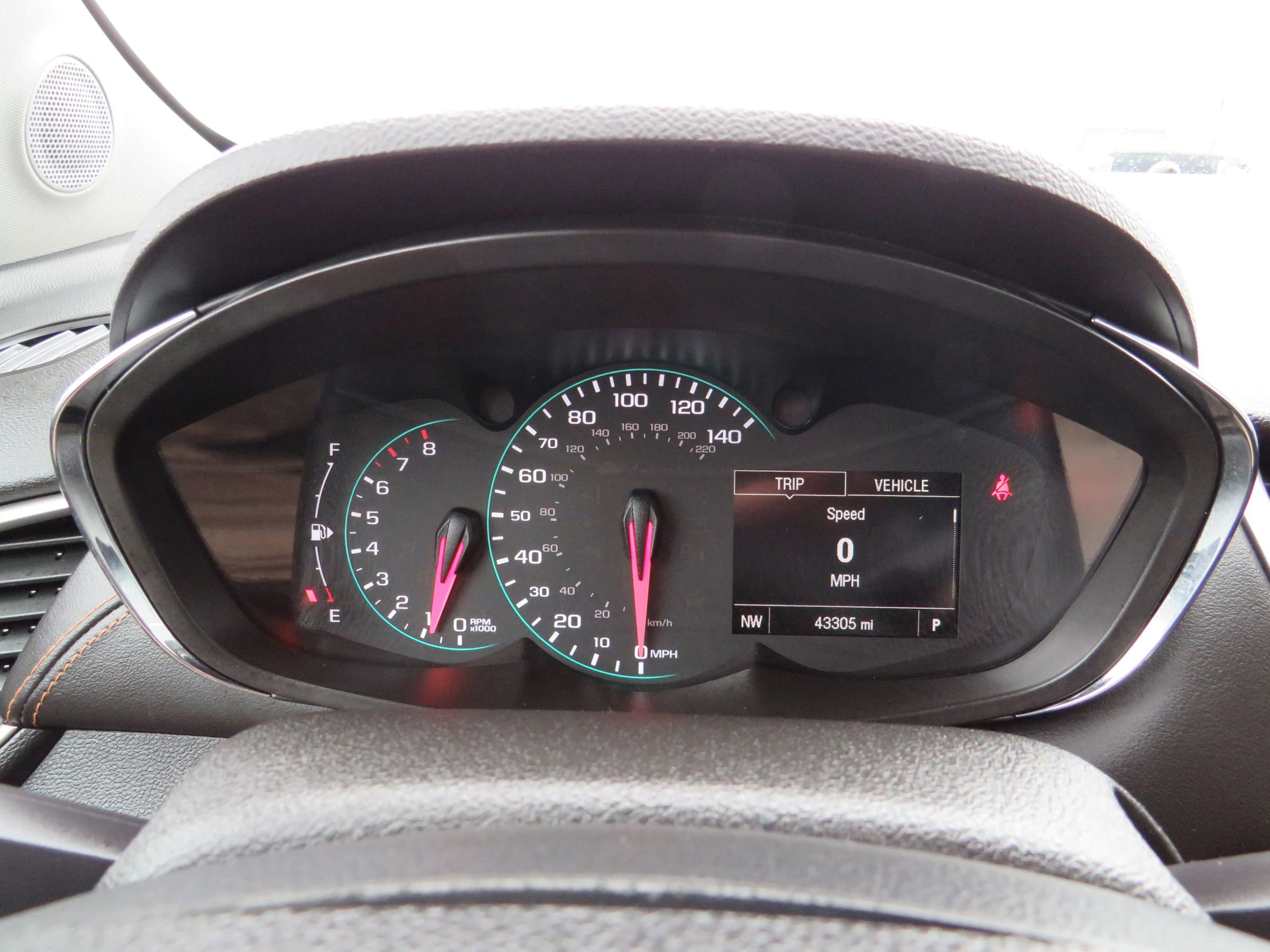 Used 2018 Chevrolet Trax LT w/ LT Convenience Package image 14