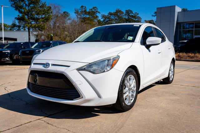 Used 2017 Toyota Yaris iA image 12