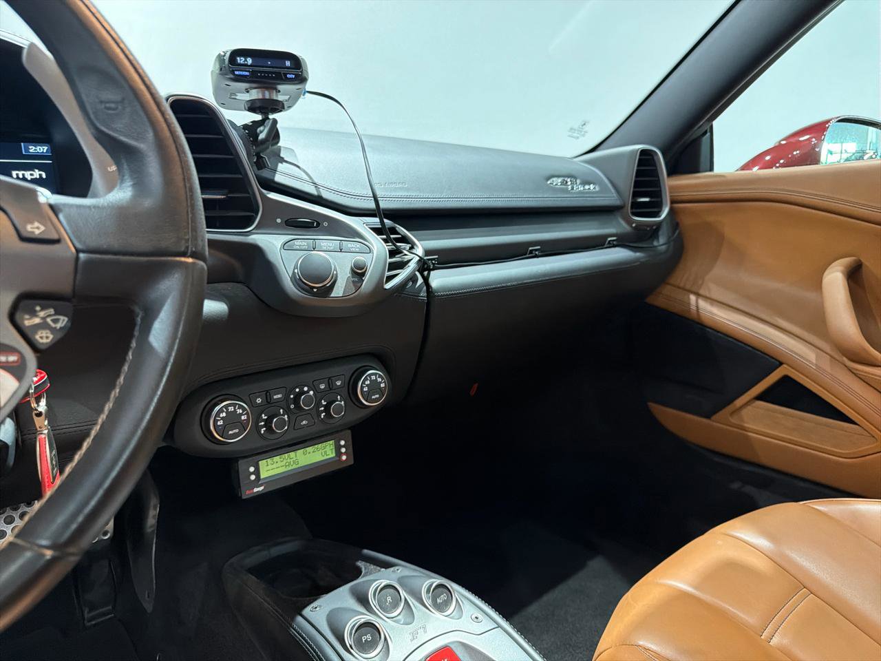 Used 2013 Ferrari 458 Spider RWD image 22
