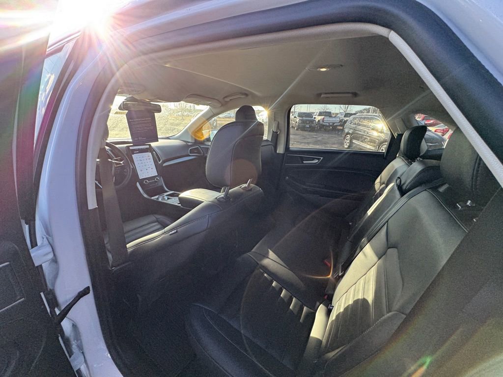 Certified 2024 Ford Edge SEL w/ Convenience Package AWD/4WD image 10