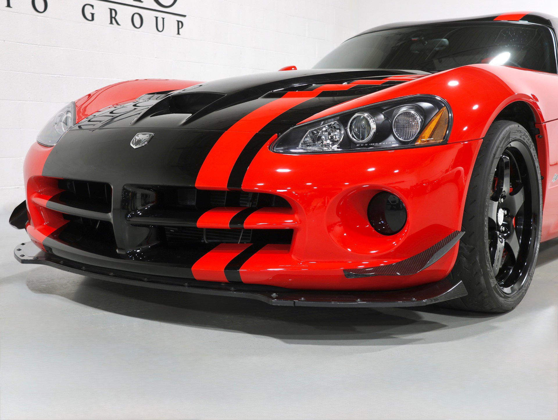 Used 2008 Dodge Viper SRT-10 w/ Competition Group image 35