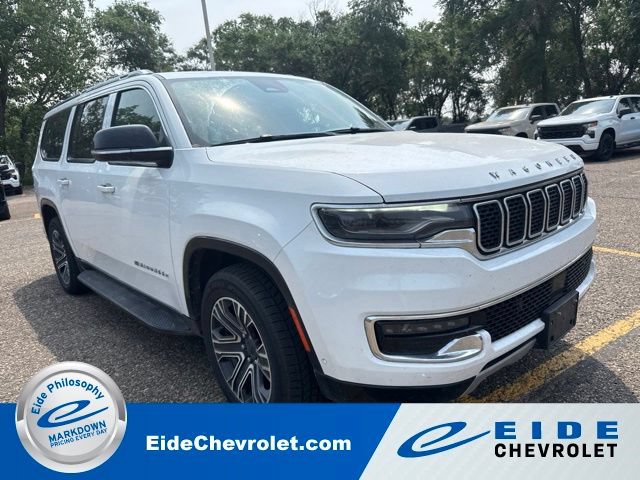 Used 2024 Jeep Wagoneer L Series II w/ Flexible Seating Group AWD/4WD image 1