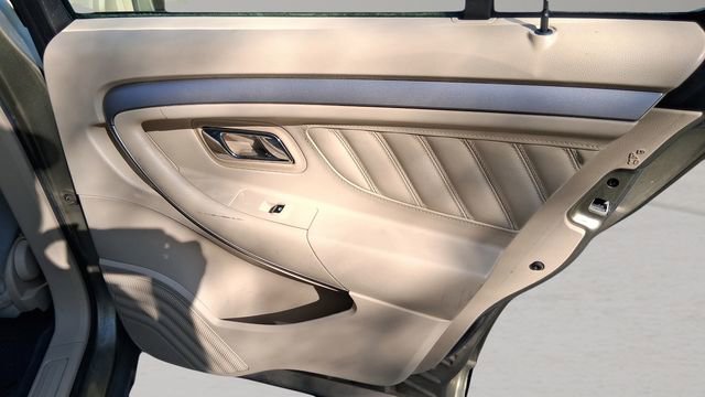 Used 2013 Ford Taurus SEL image 17