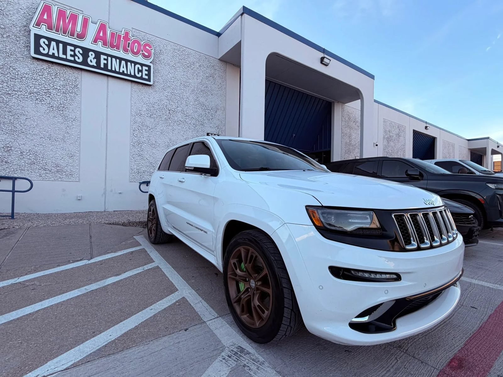 Used 2015 Jeep Grand Cherokee SRT w/ Trailer Tow Group IV AWD/4WD image 5