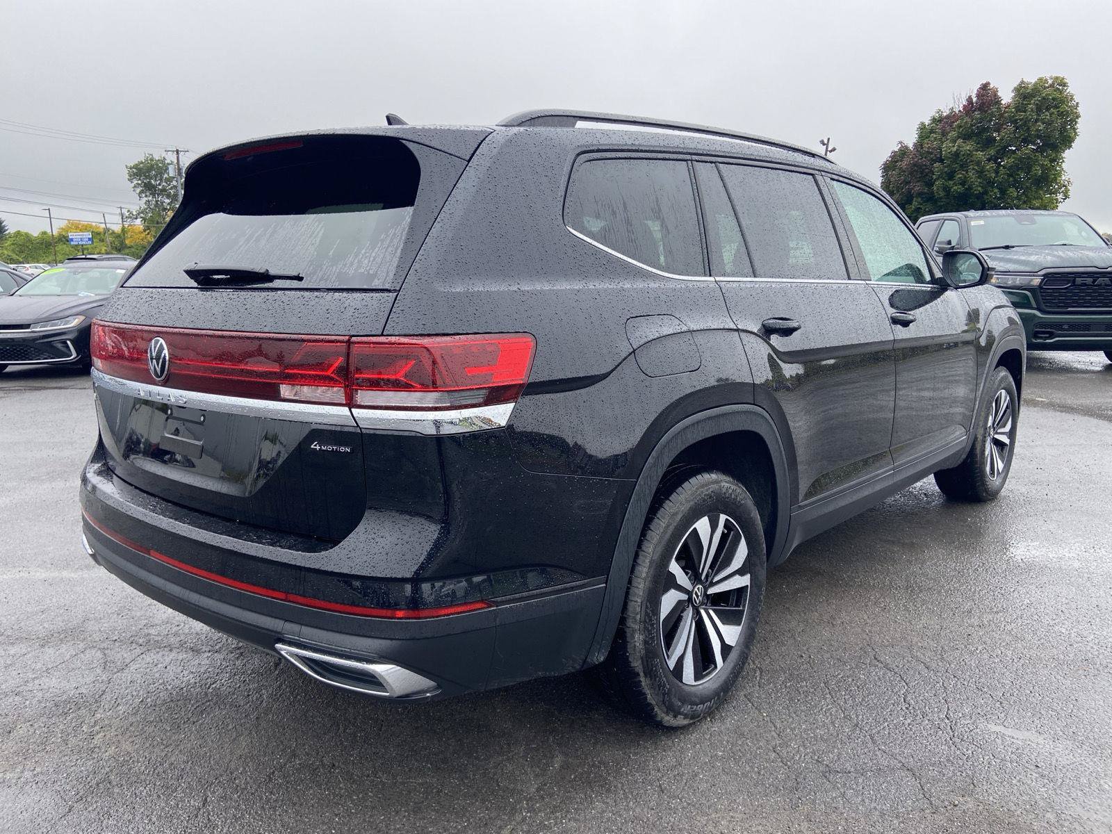 Used 2026 Volkswagen Atlas SE AWD/4WD image 8