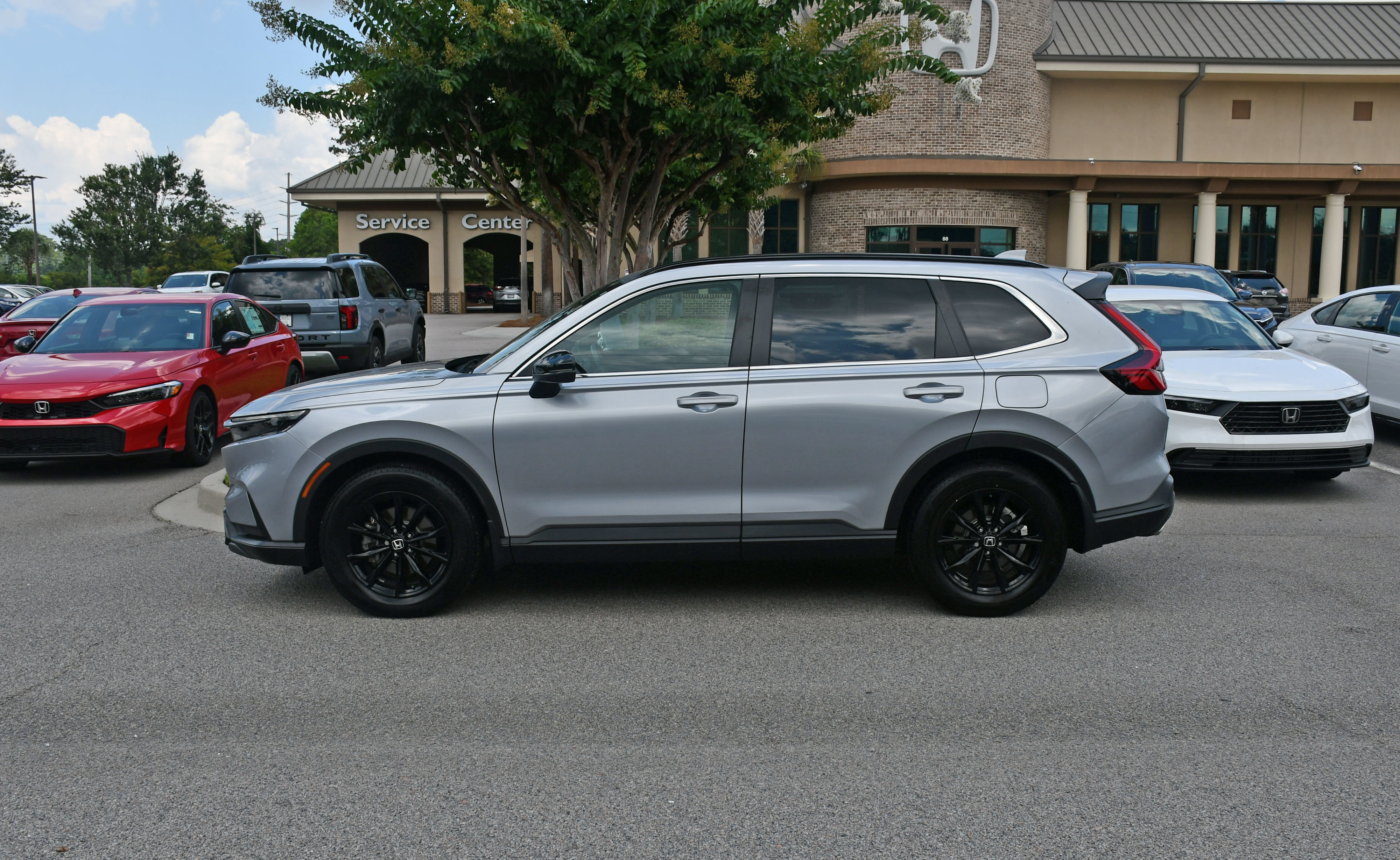 Used 2024 Honda CR-V Sport image 2