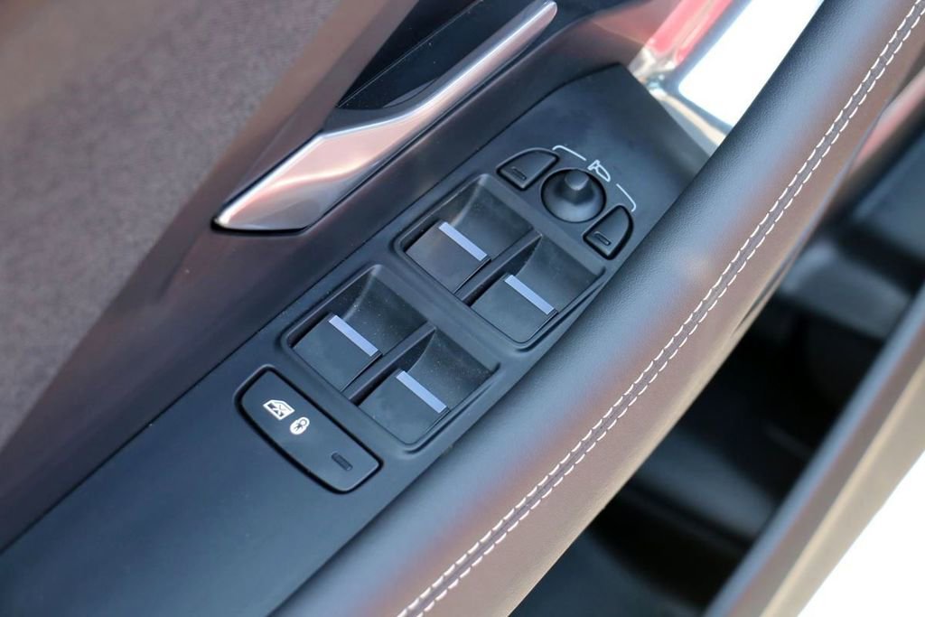 Used 2024 Jaguar E-PACE R-Dynamic SE AWD/4WD image 10