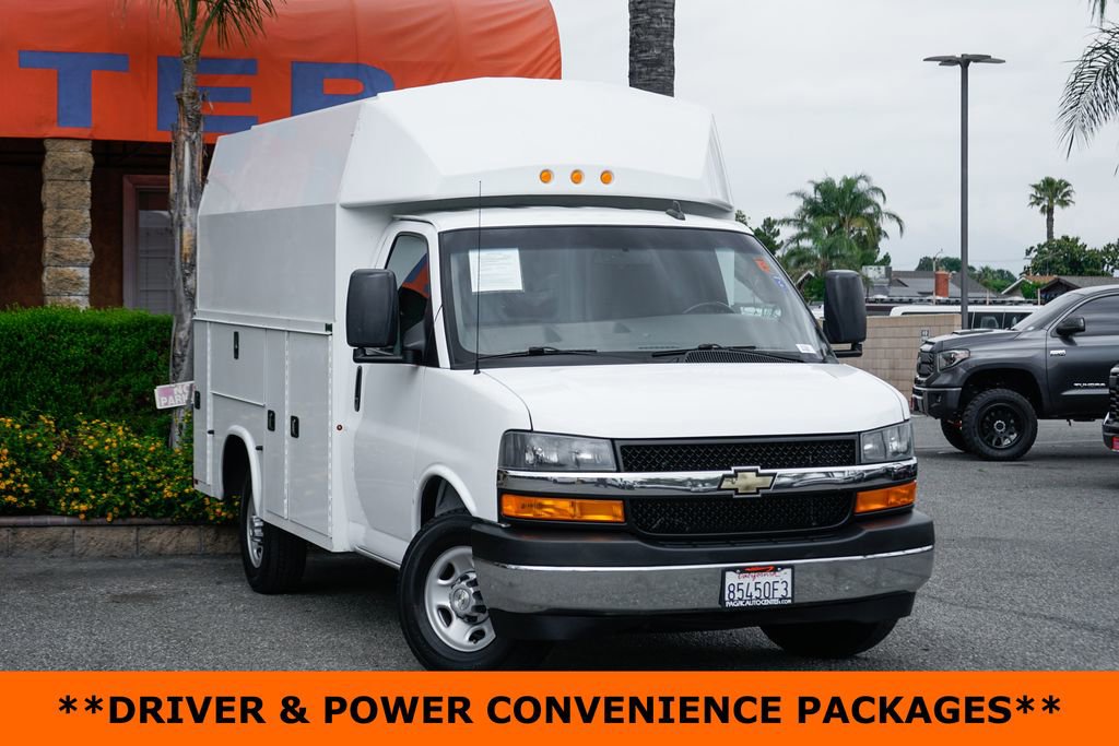 Used 2021 Chevrolet Express 3500 w/ Power Convenience Package RWD image 2