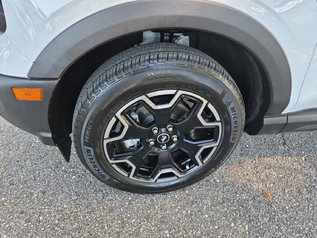 Used 2025 Ford Bronco Sport Outer Banks w/ Outer Banks Tech Package+ AWD/4WD image 11