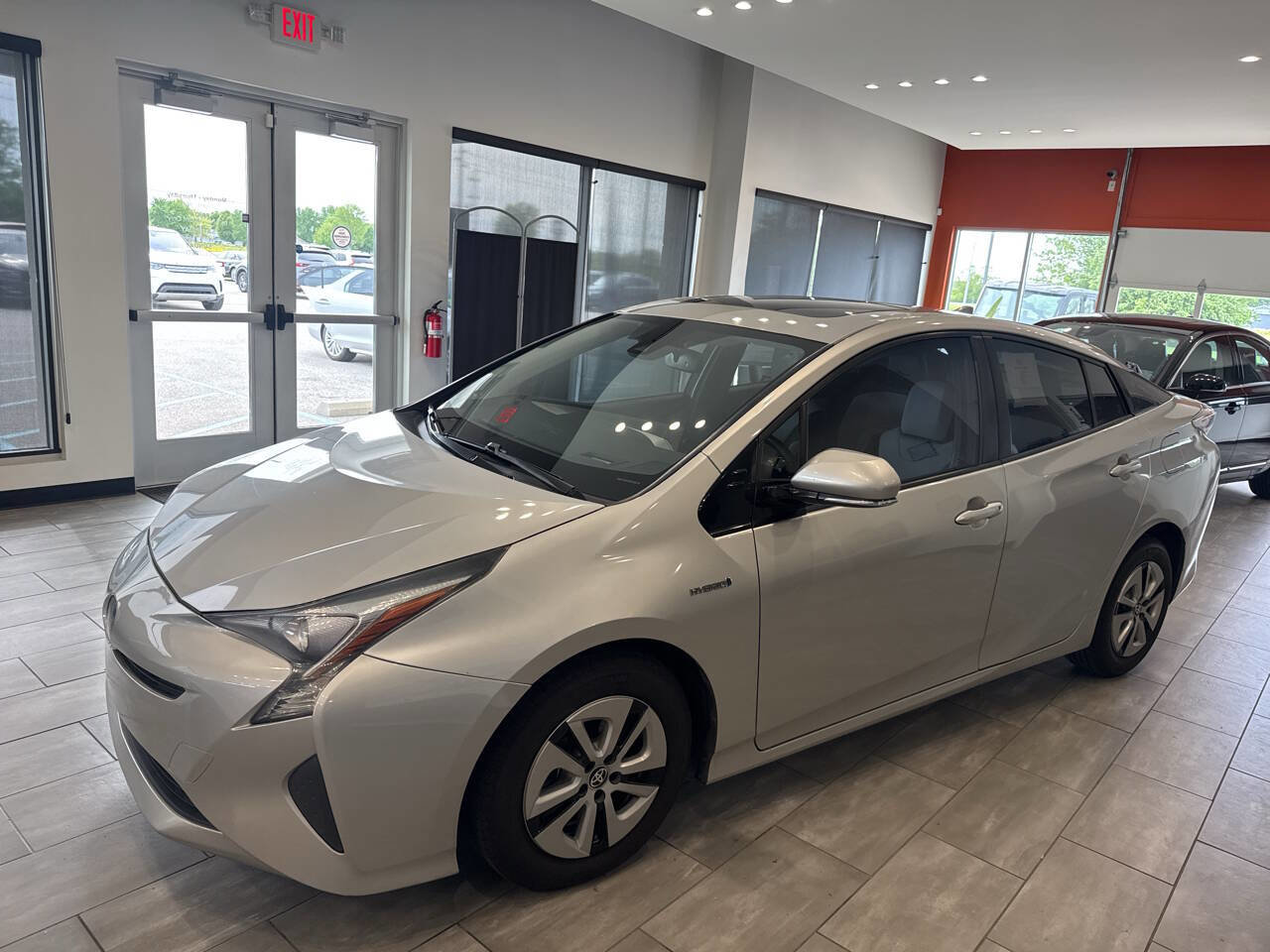 Used 2016 Toyota Prius Four w/ Advanced Technology Package FWD image 7