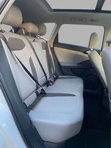 Used 2022 Volkswagen Taos SE w/ Panoramic Sunroof Package AWD/4WD image 27