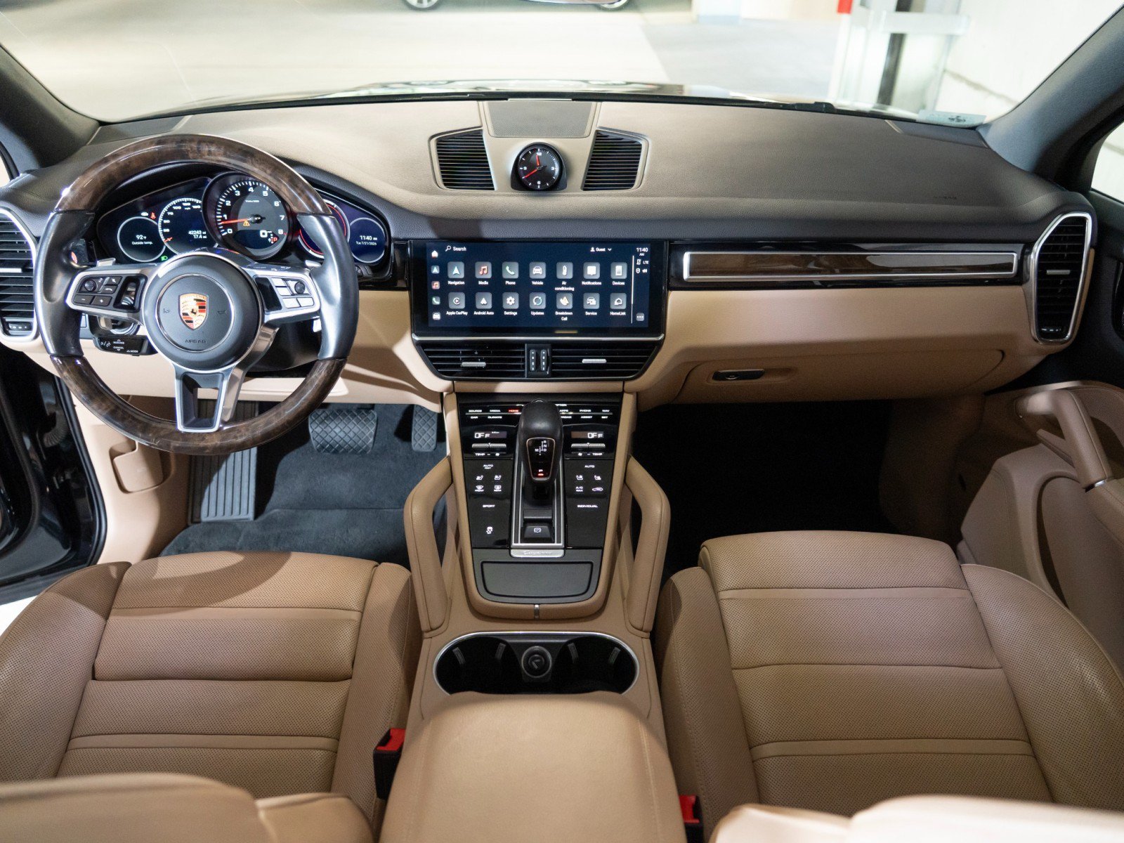 Certified 2023 Porsche Cayenne Platinum Edition AWD/4WD image 25