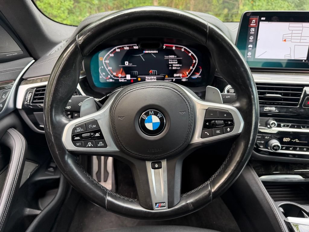 Used 2022 BMW M550i xDrive AWD/4WD image 12