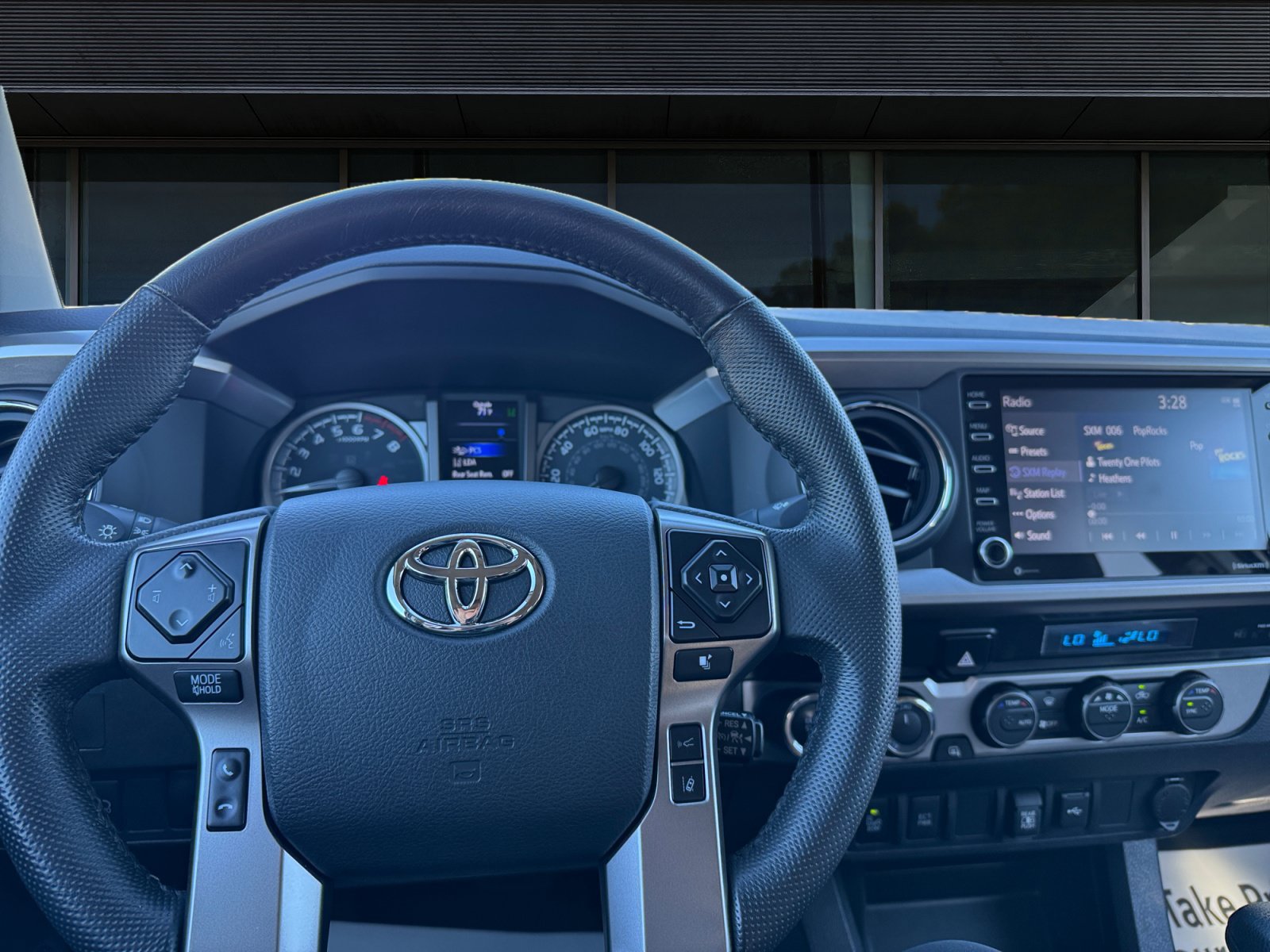 Used 2023 Toyota Tacoma SR5 w/ Technology Package AWD/4WD image 3