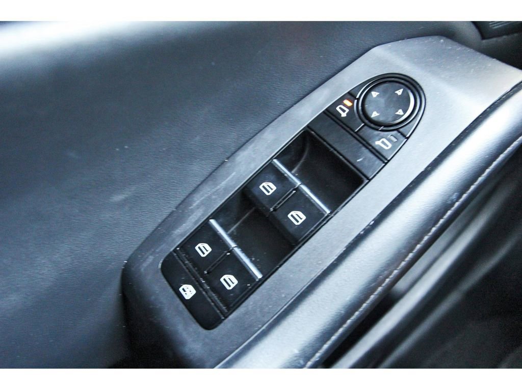 Used 2023 MAZDA MAZDA3 s image 22