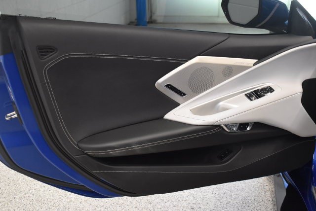 Used 2020 Chevrolet Corvette Stingray Preferred Cpe w/ 2LT Preferred Equipment Group RWD image 19
