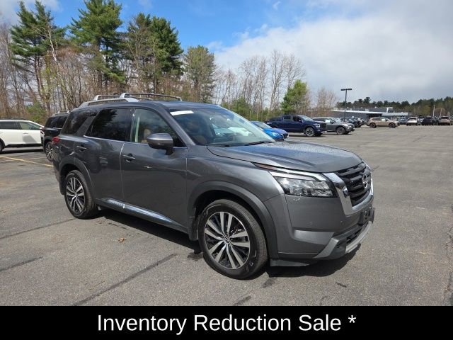 Certified 2025 Nissan Pathfinder Platinum w/ Cargo Package image 10