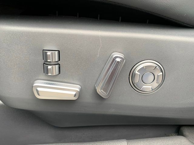 New 2025 Lincoln Nautilus Reserve image 15