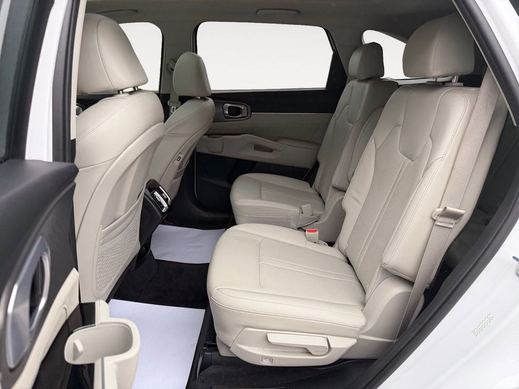 Used 2022 Kia Sorento SX image 28