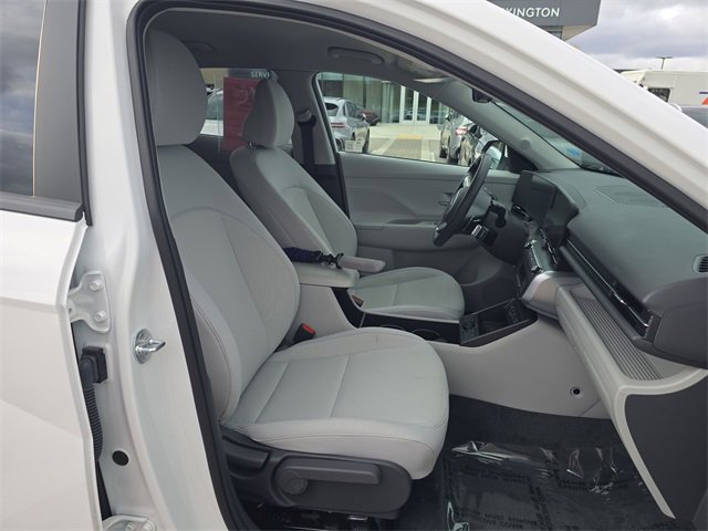Certified 2025 Hyundai Kona SEL image 23