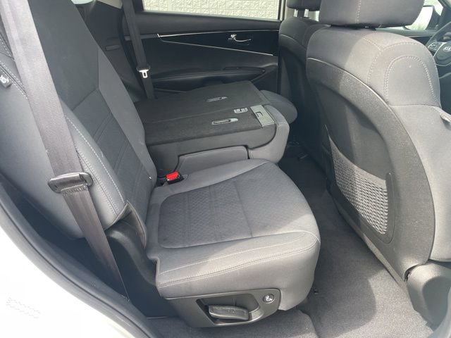 Used 2020 Kia Sorento L image 15