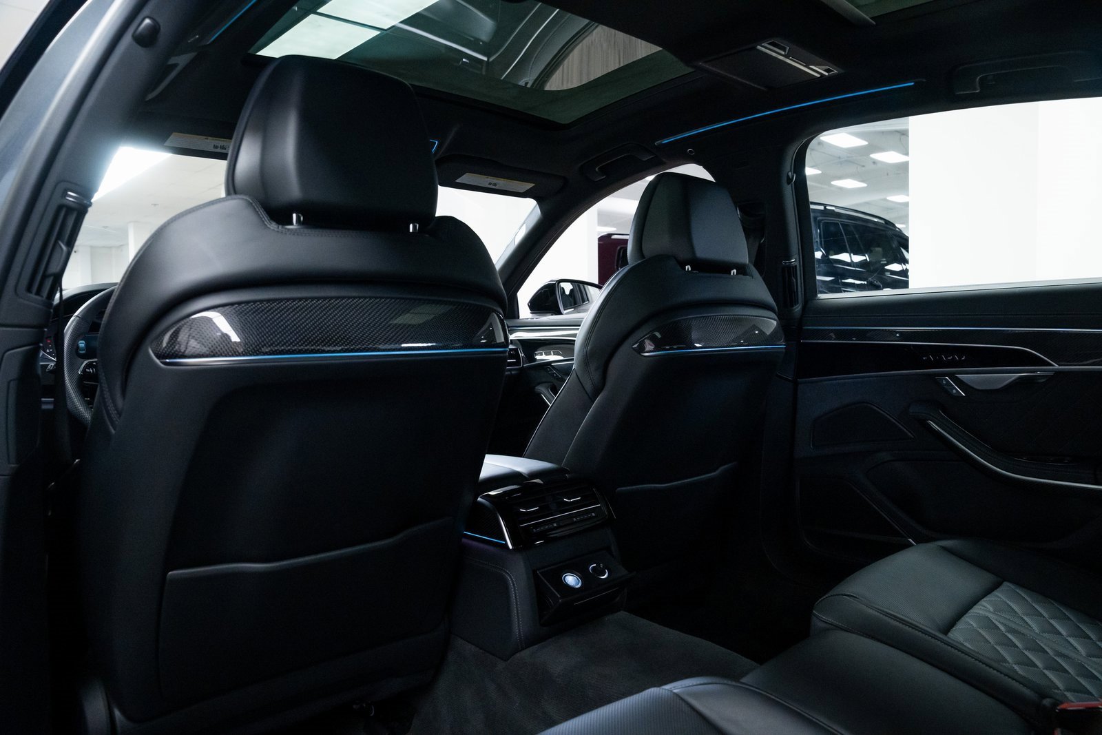 Used 2025 Audi S8 image 21