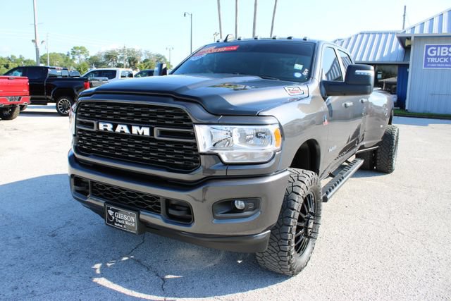 Used 2024 RAM 3500 Big Horn AWD/4WD image 3