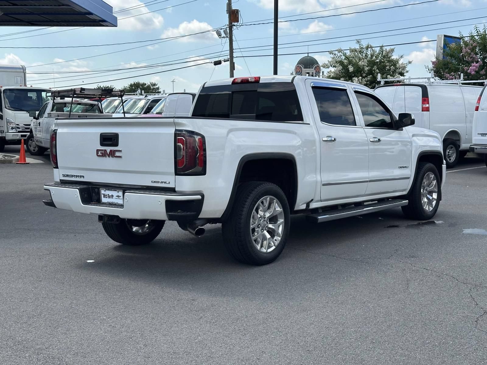 Used 2016 GMC Sierra 1500 Denali AWD/4WD image 4