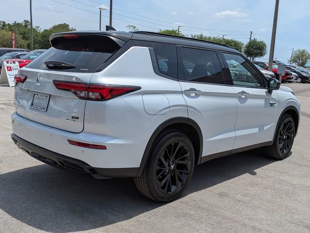 New 2025 Mitsubishi Outlander SEL Black Edition image 4