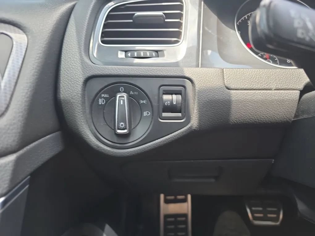 Used 2019 Volkswagen Golf Alltrack SEL AWD/4WD image 24