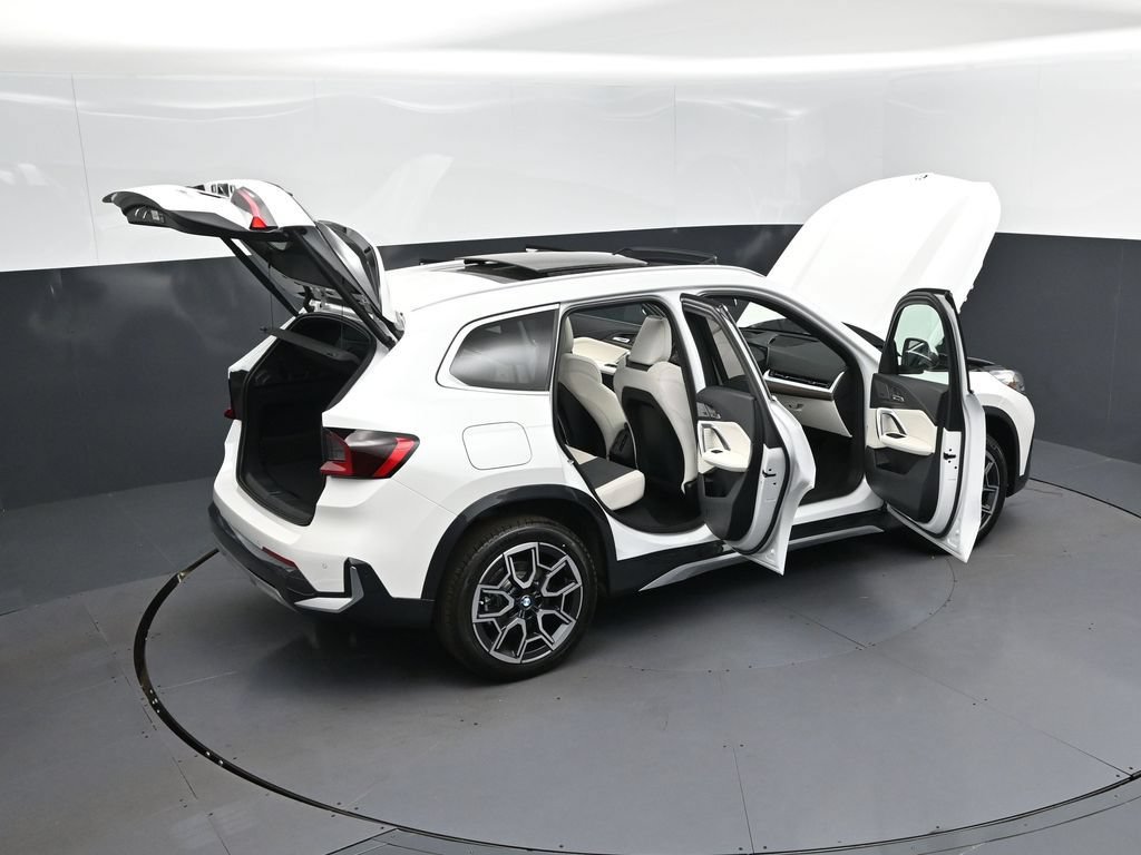 New 2026 BMW X1 xDrive28i w/ Technology Package AWD/4WD image 49
