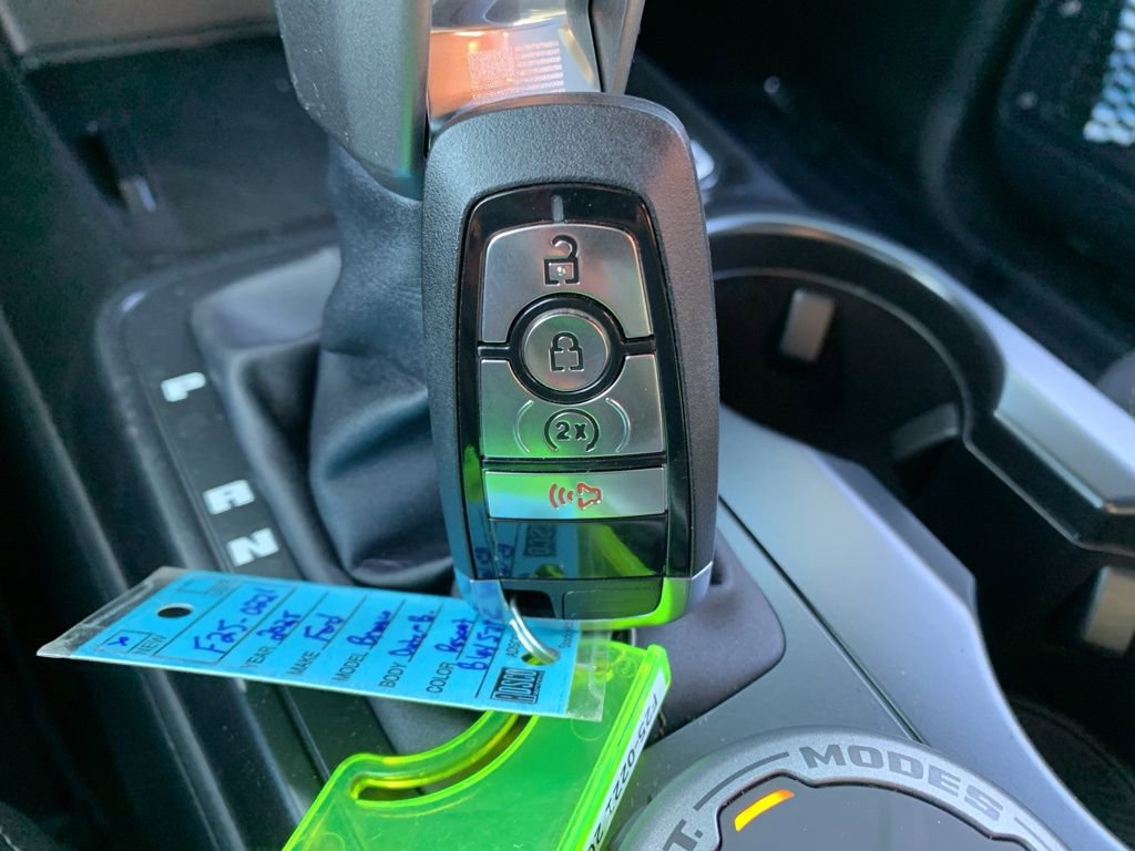 New 2025 Ford Bronco Outer Banks image 27