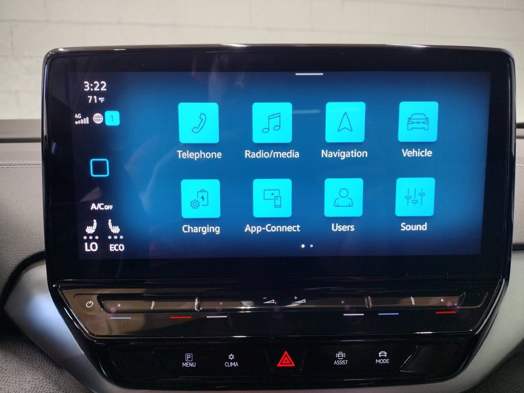 Certified 2023 Volkswagen ID.4 Pro AWD/4WD image 26