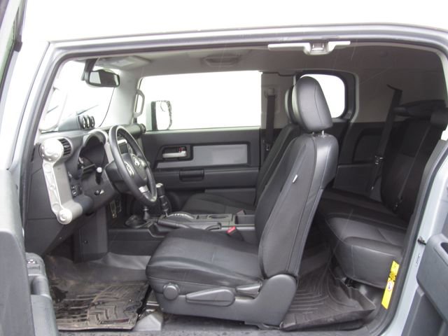 Used 2014 Toyota FJ Cruiser 4WD w/ Upgrade Package image 8