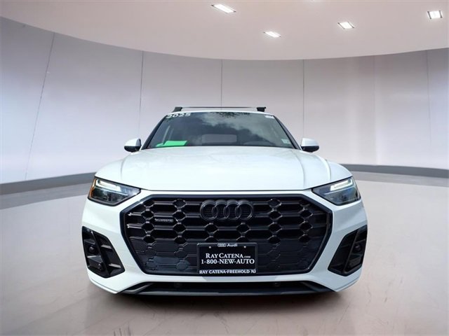 Certified 2025 Audi Q5 2.0T Premium w/ Convenience Plus Package image 6