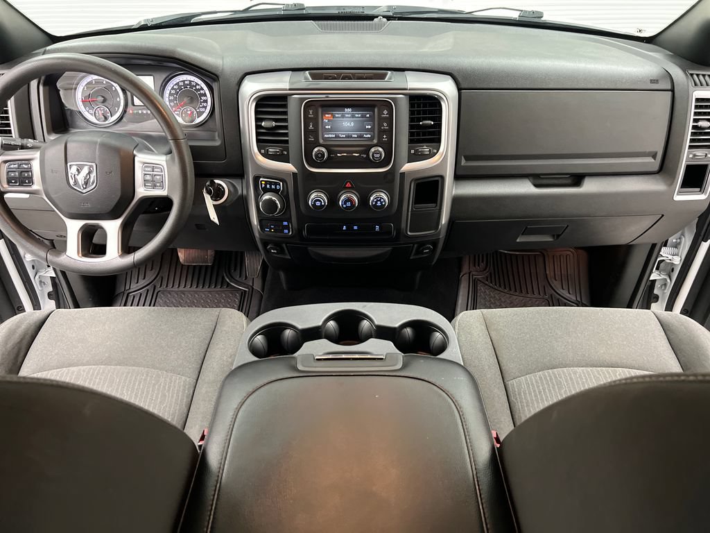 Used 2024 RAM 1500 Warlock AWD/4WD image 36