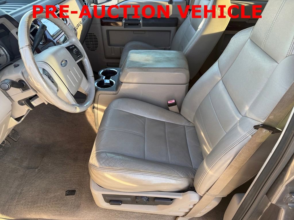 Used 2010 Ford F250 Lariat image 10