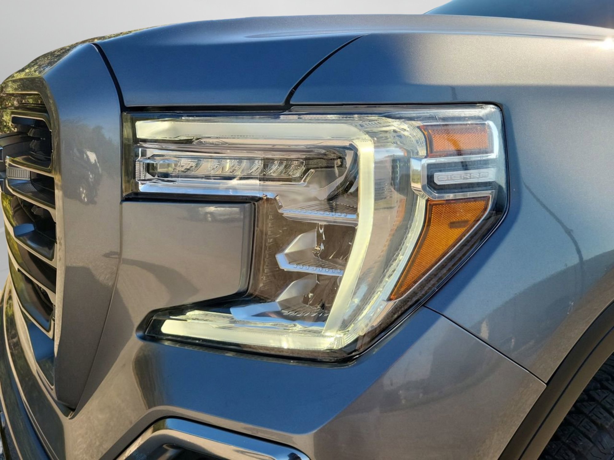 Used 2021 GMC Sierra 1500 AT4 w/ Technology Package image 5