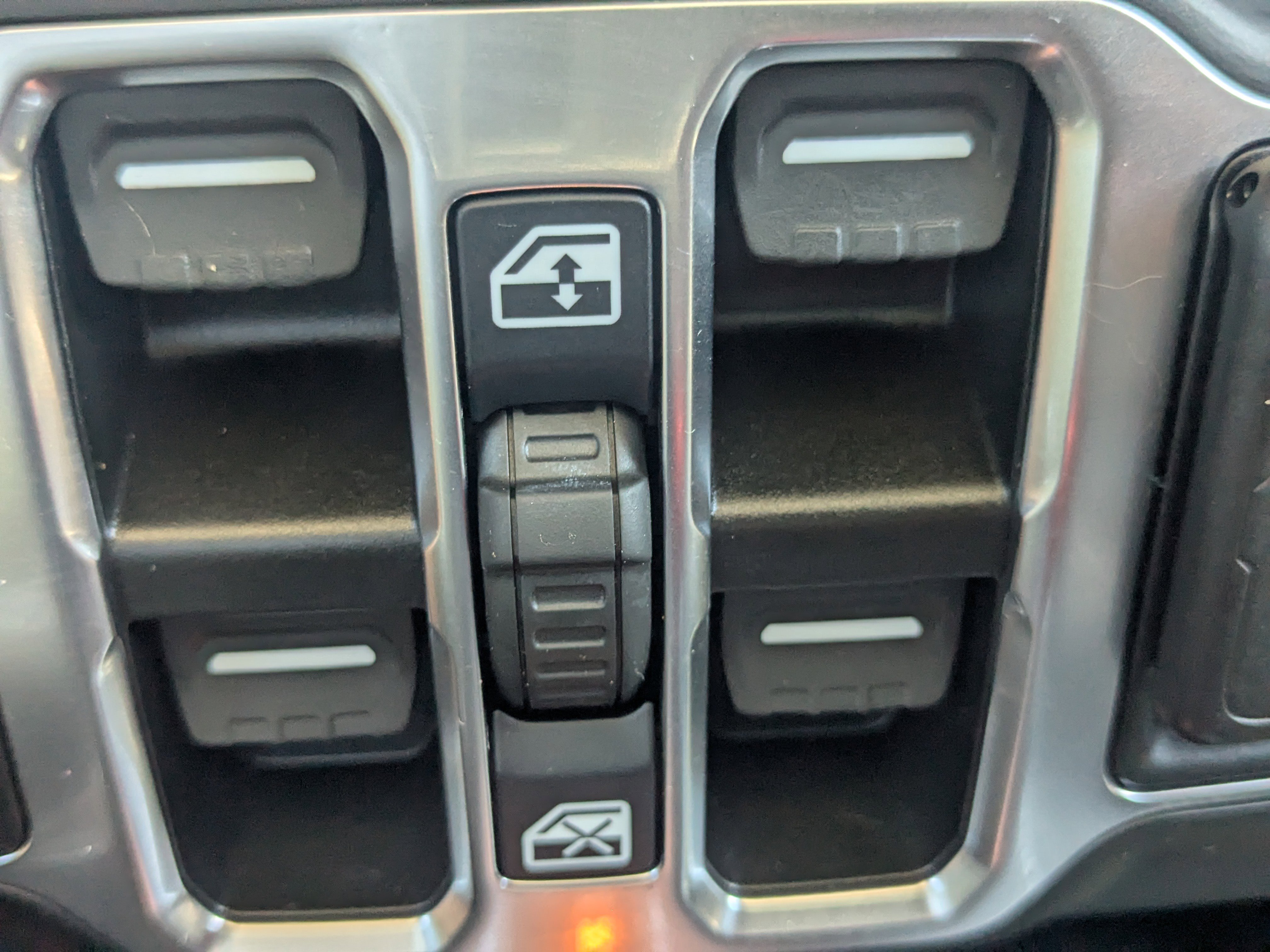 Used 2022 Jeep Gladiator Mojave w/ Cold Weather Group image 30