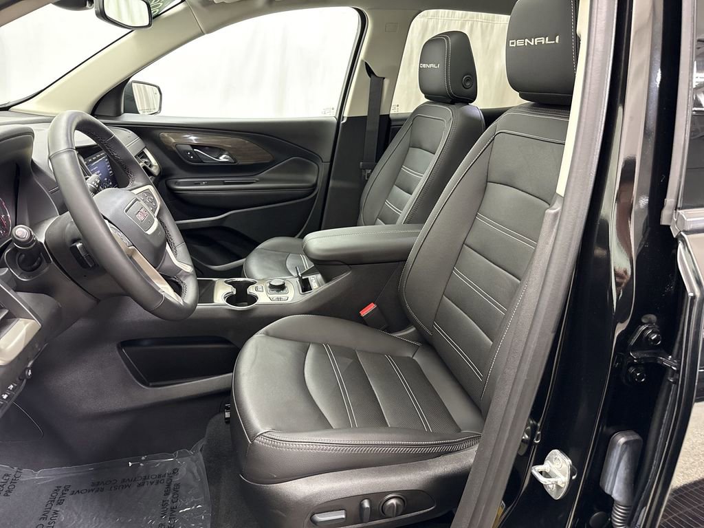 Certified 2023 GMC Terrain Denali w/ Black Diamond Edition image 8