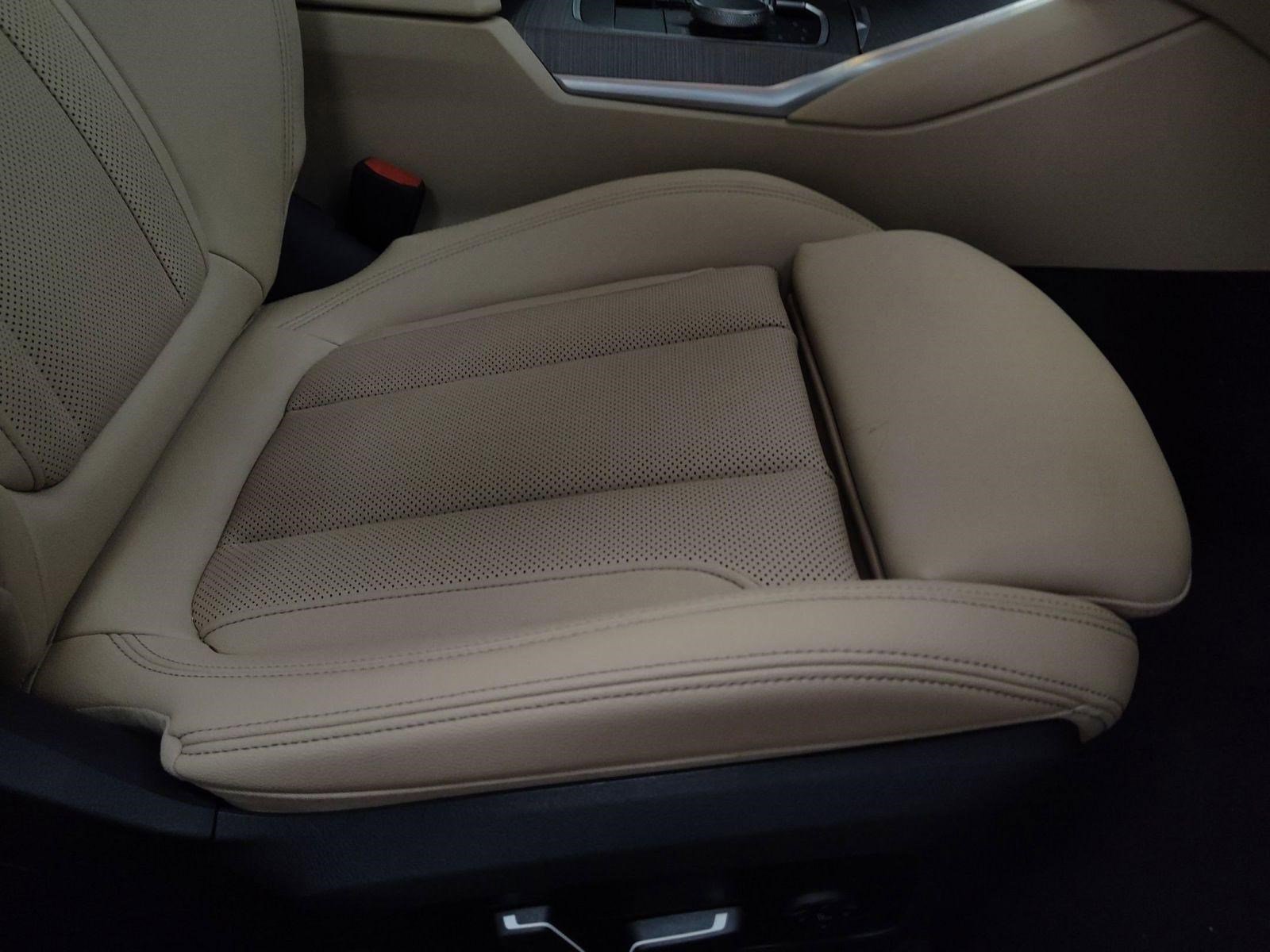 Used 2025 BMW i4 xDrive40i w/ M Sport Package image 28